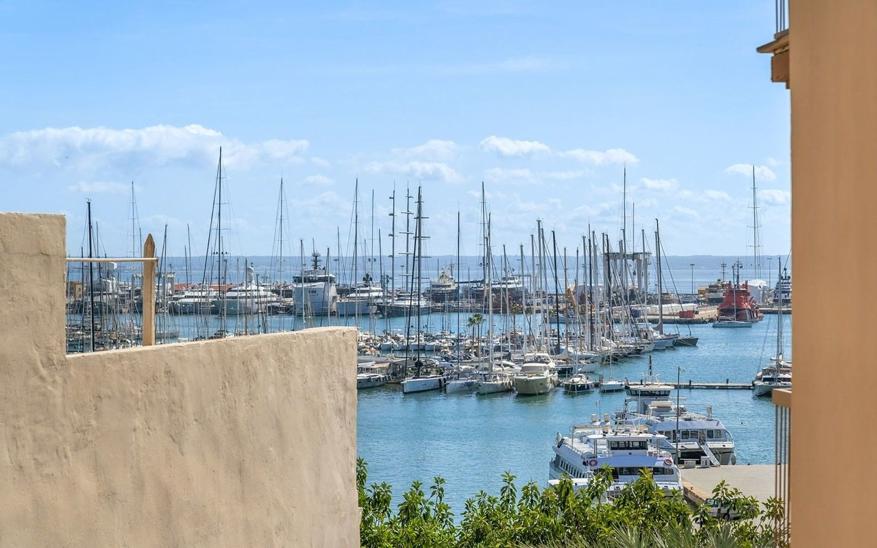 Exklusive Designer-Wohnung mit Meerblick am Paseo Marítimo