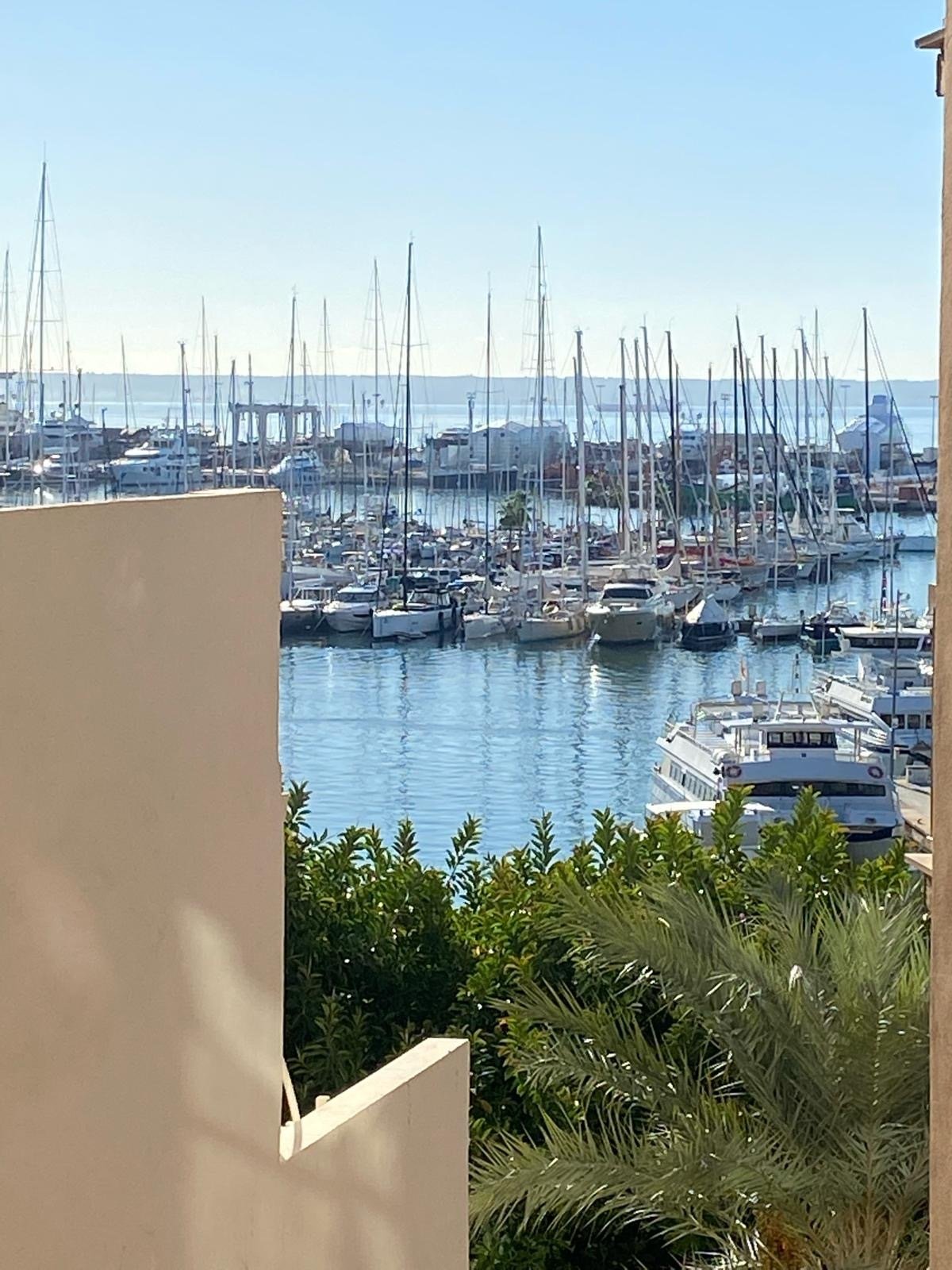 Exklusive Designer-Wohnung mit Meerblick am Paseo Marítimo