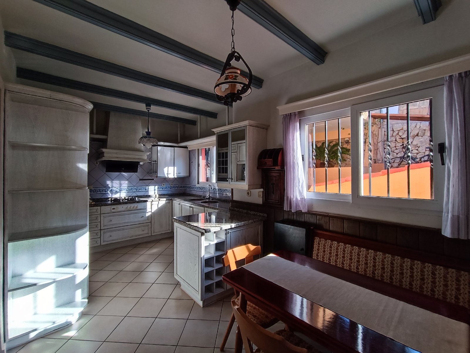 Exklusive Villa mit Panoramablick auf das Mittelmeer
