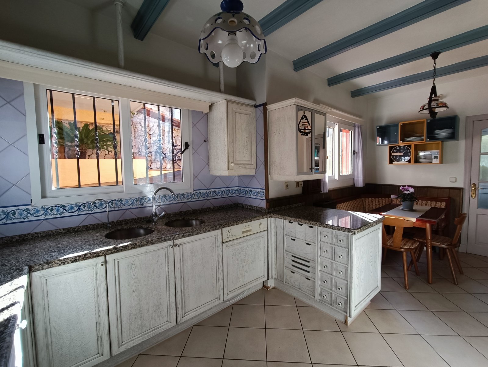 Exklusive Villa mit Panoramablick auf das Mittelmeer