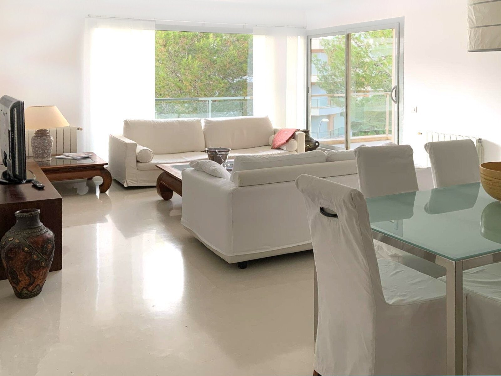 Schönes Penthouse mit Strandzugang, Tennisplatz und Pool!