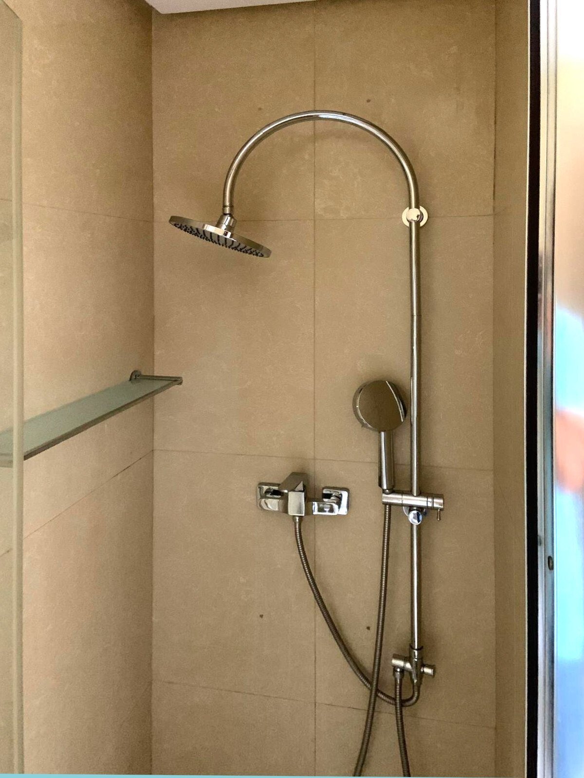 Schönes Penthouse mit Strandzugang, Tennisplatz und Pool!