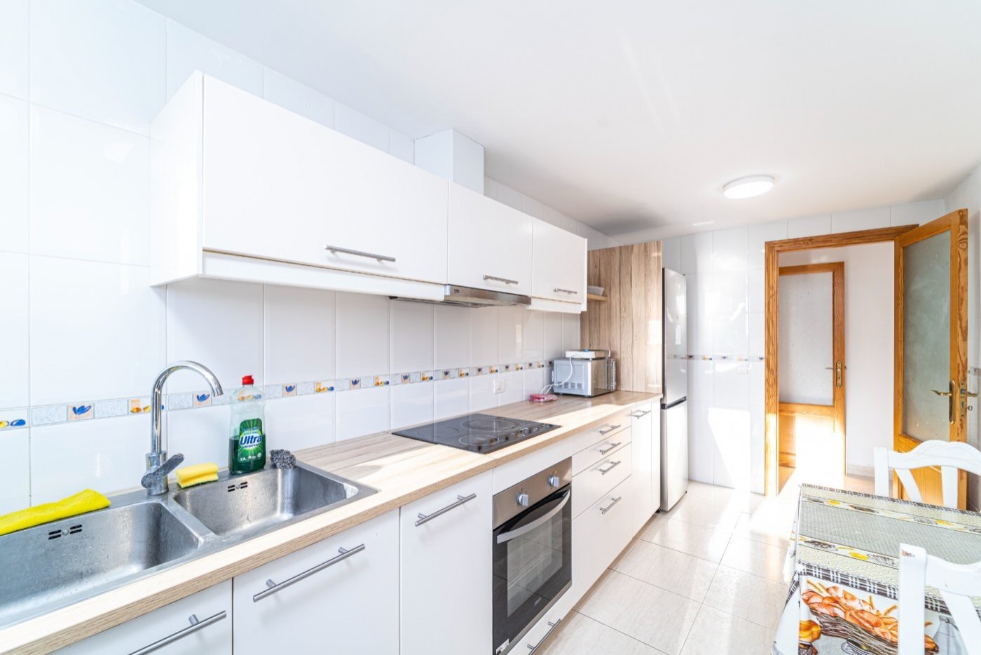Exklusive Wohnung mit lichtdurchfluteter Raumharmonie und hochwertiger Ausstattung