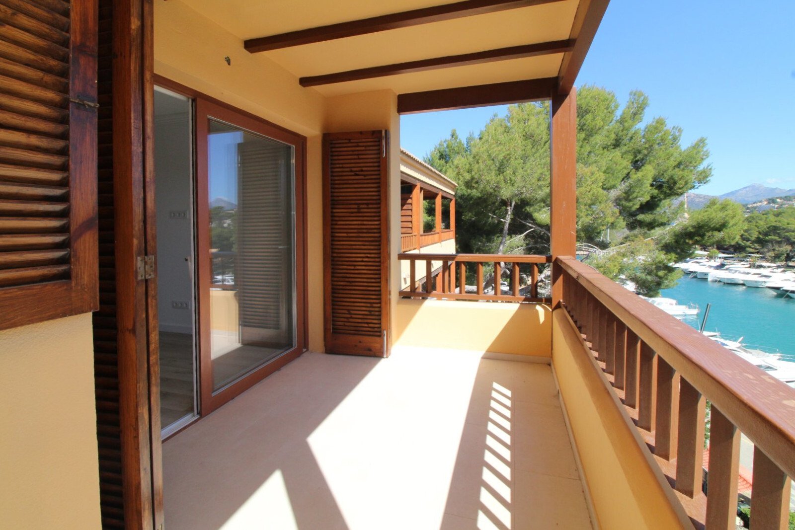 Exklusives Penthouse mit Panoramablick am Yachthafen Santa Ponsa