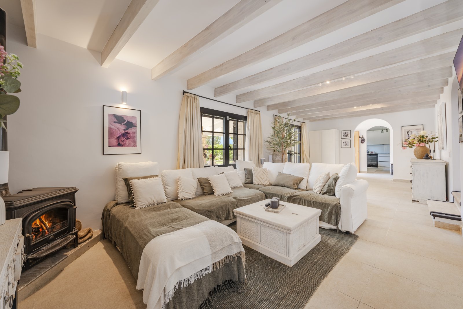 Luxusfinca unter Palmen mit Designerpool im Herzen Mallorcas