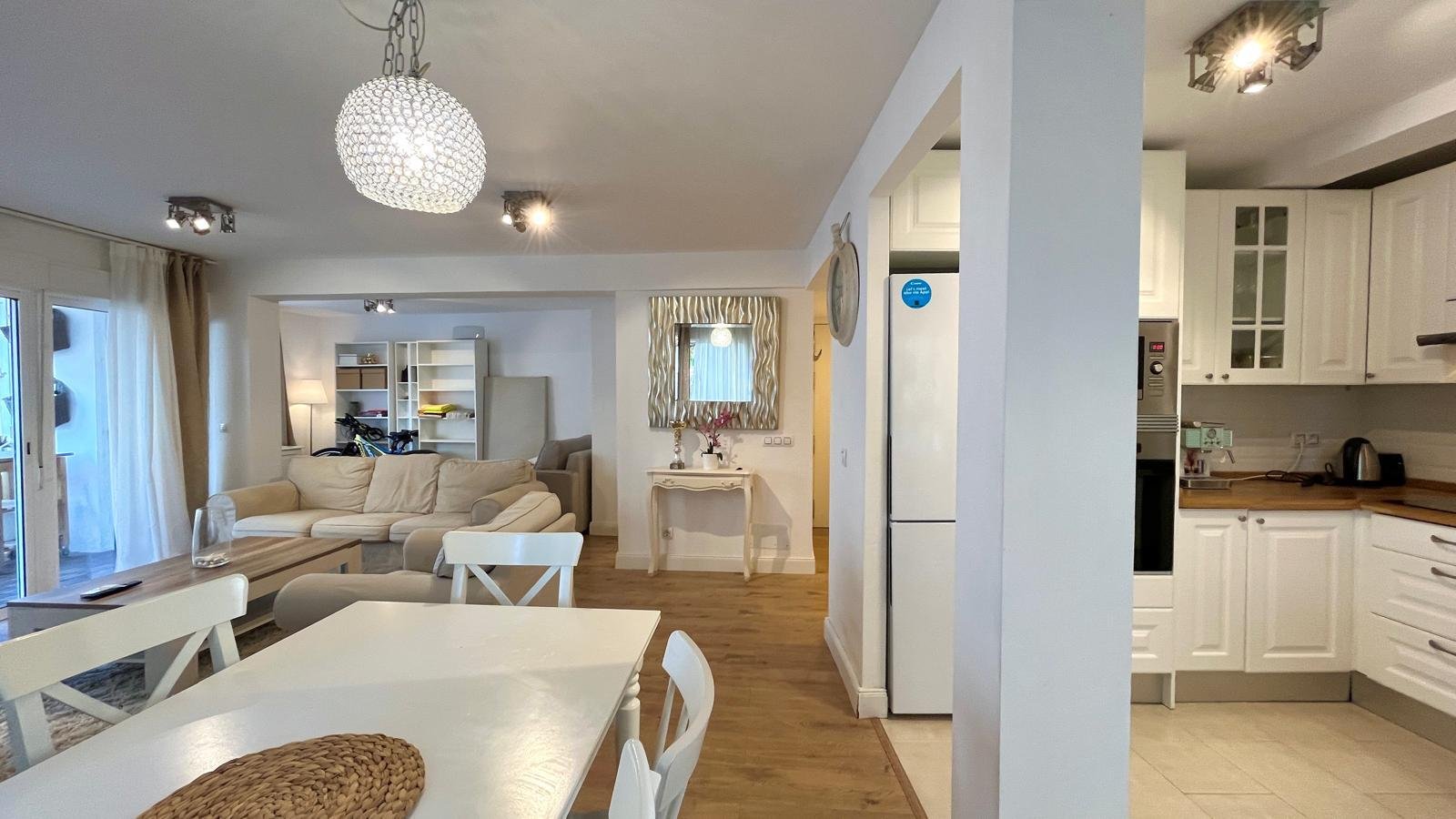 Stilvoll modernisierte Wohnung in El Arenal – nur wenige Schritte vom Meer entfernt