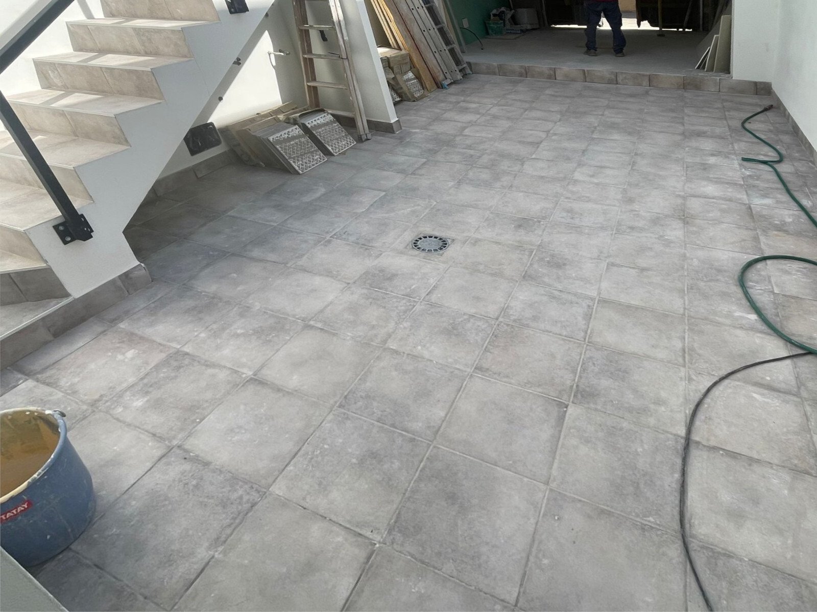 Historie neu definiert – Exklusives Stadthaus mit Patio und Garage