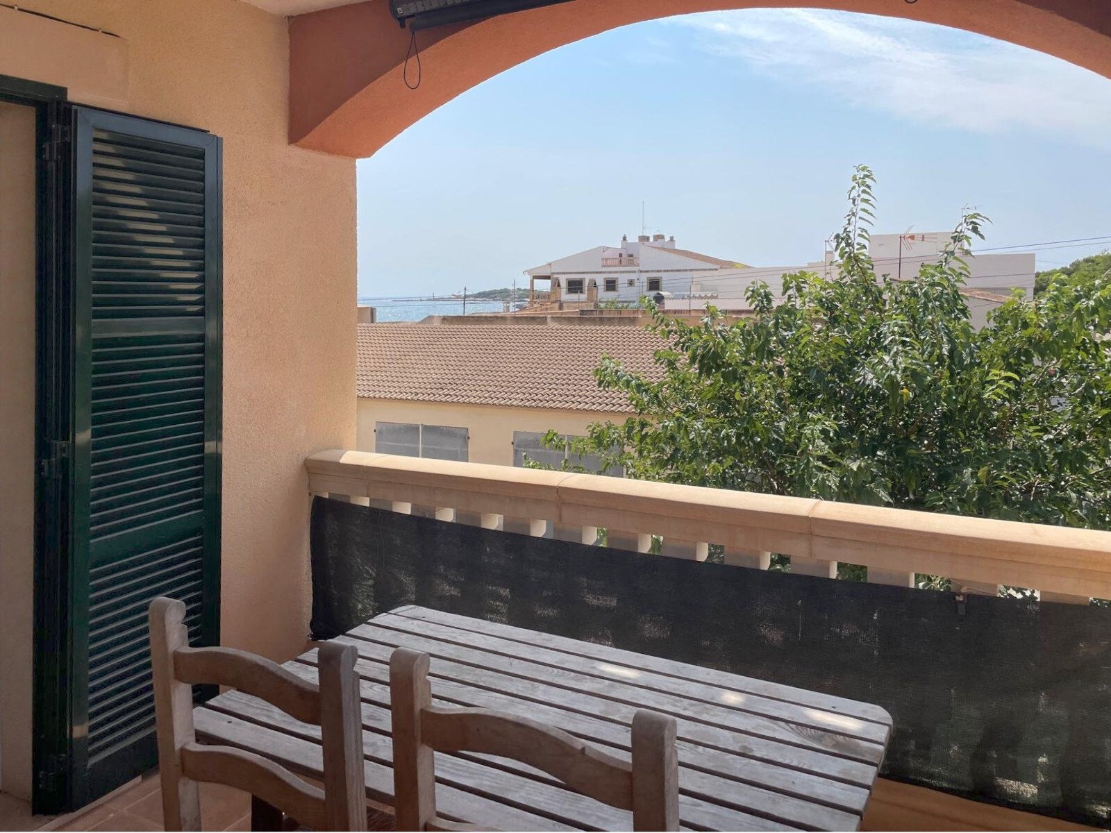 Mediterranes Reihenhaus in S’Estanyol – nur wenige Schritte vom Meer entfernt