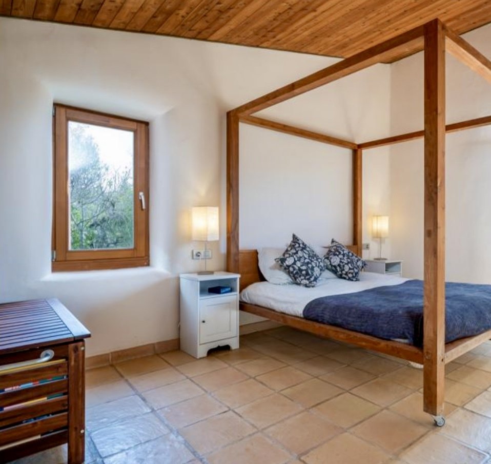 Finca mit gültiger ETV-Ferienlizenz und Panoramablick auf die Tramuntana