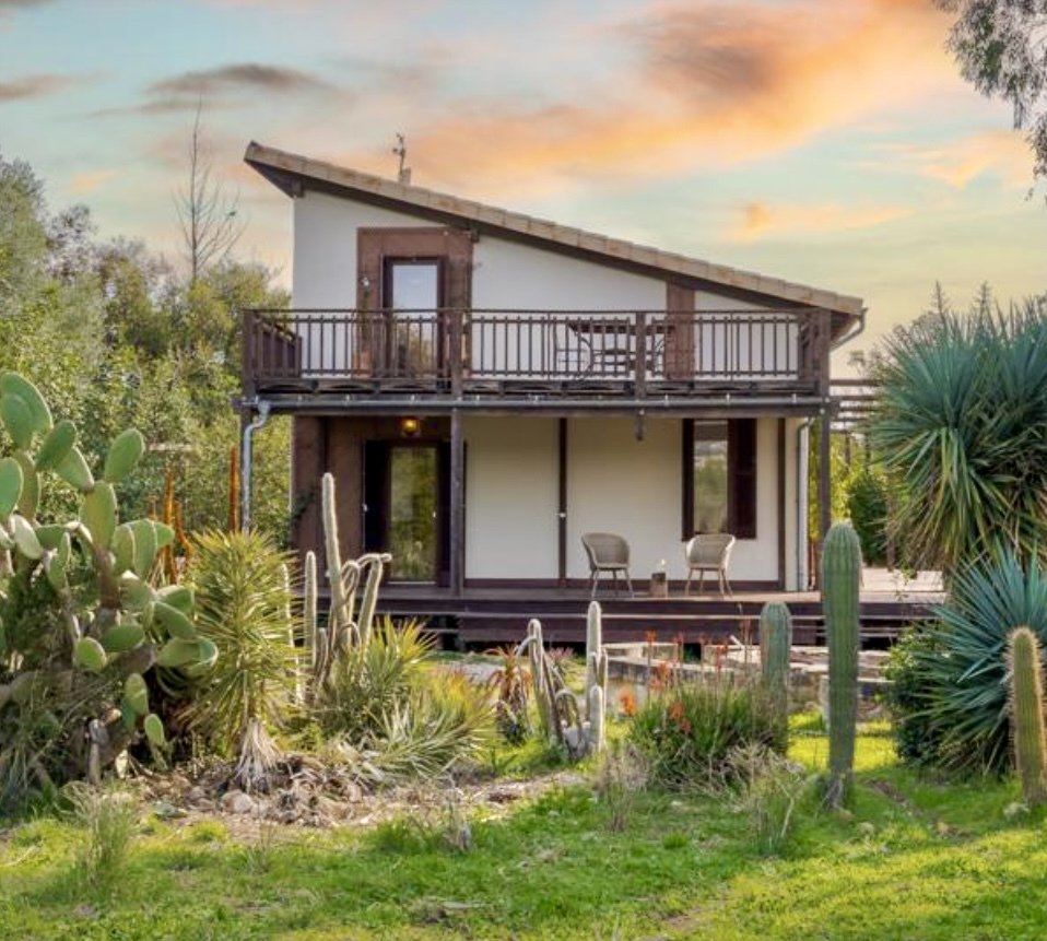 Finca mit gültiger ETV-Ferienlizenz und Panoramablick auf die Tramuntana