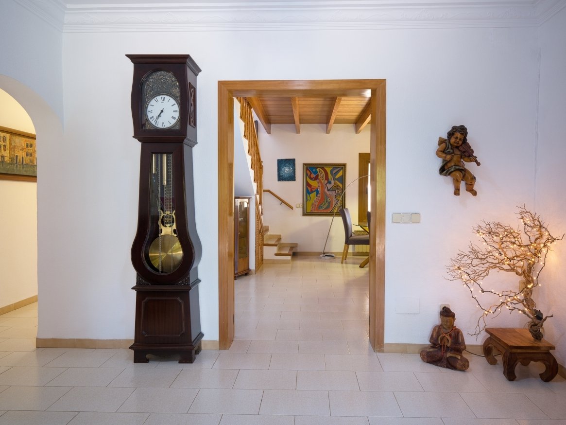 Stilvolle Villa mit Ferienlizenz und großzügigem Grundstück