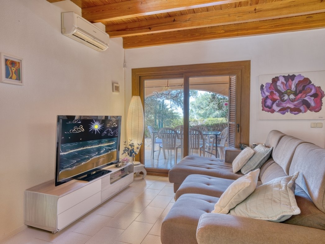 Stilvolle Villa mit Ferienlizenz und großzügigem Grundstück