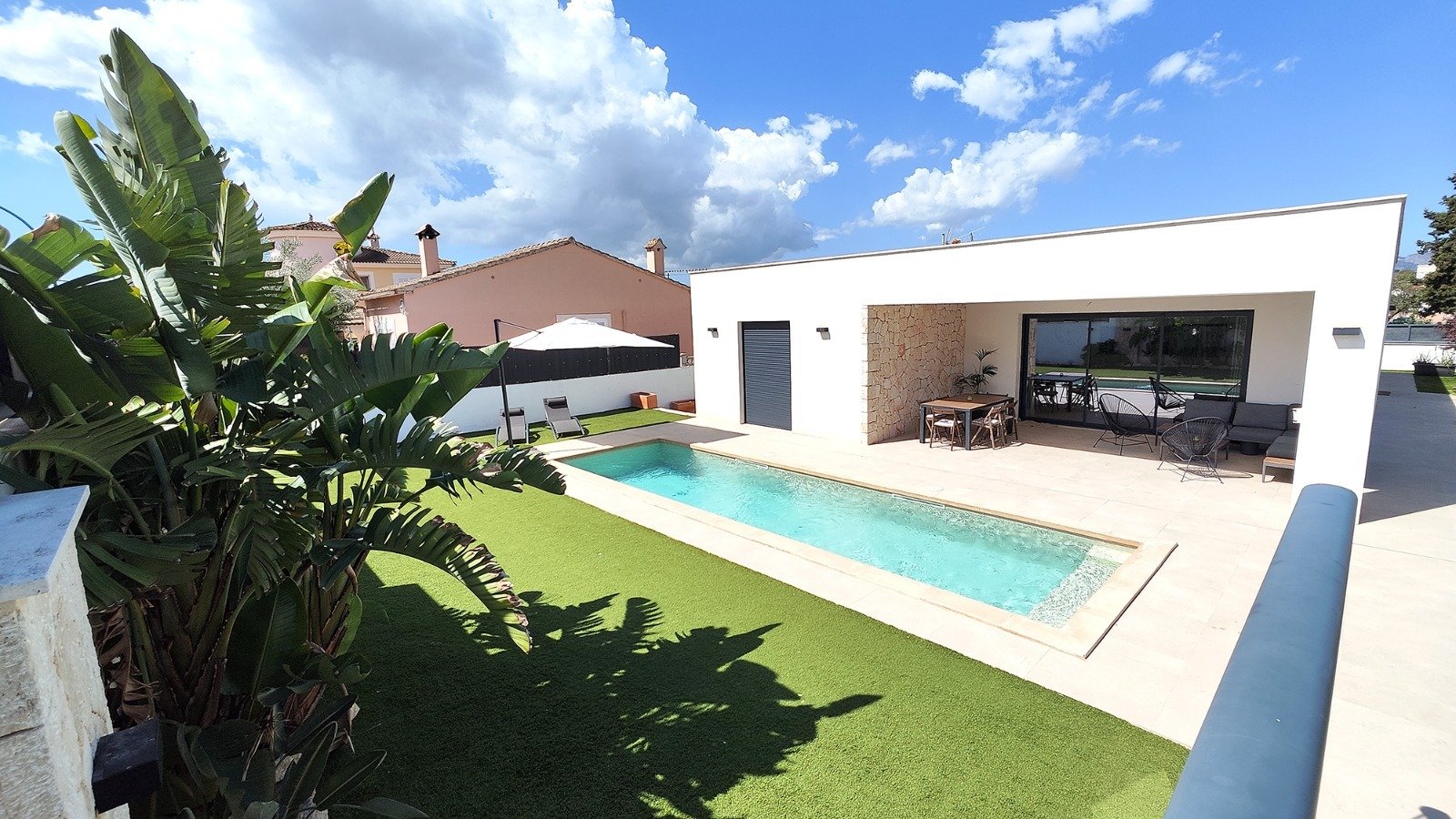 Modernes Einfamilienhaus mit innovativem Design und höchstem Wohnkomfort