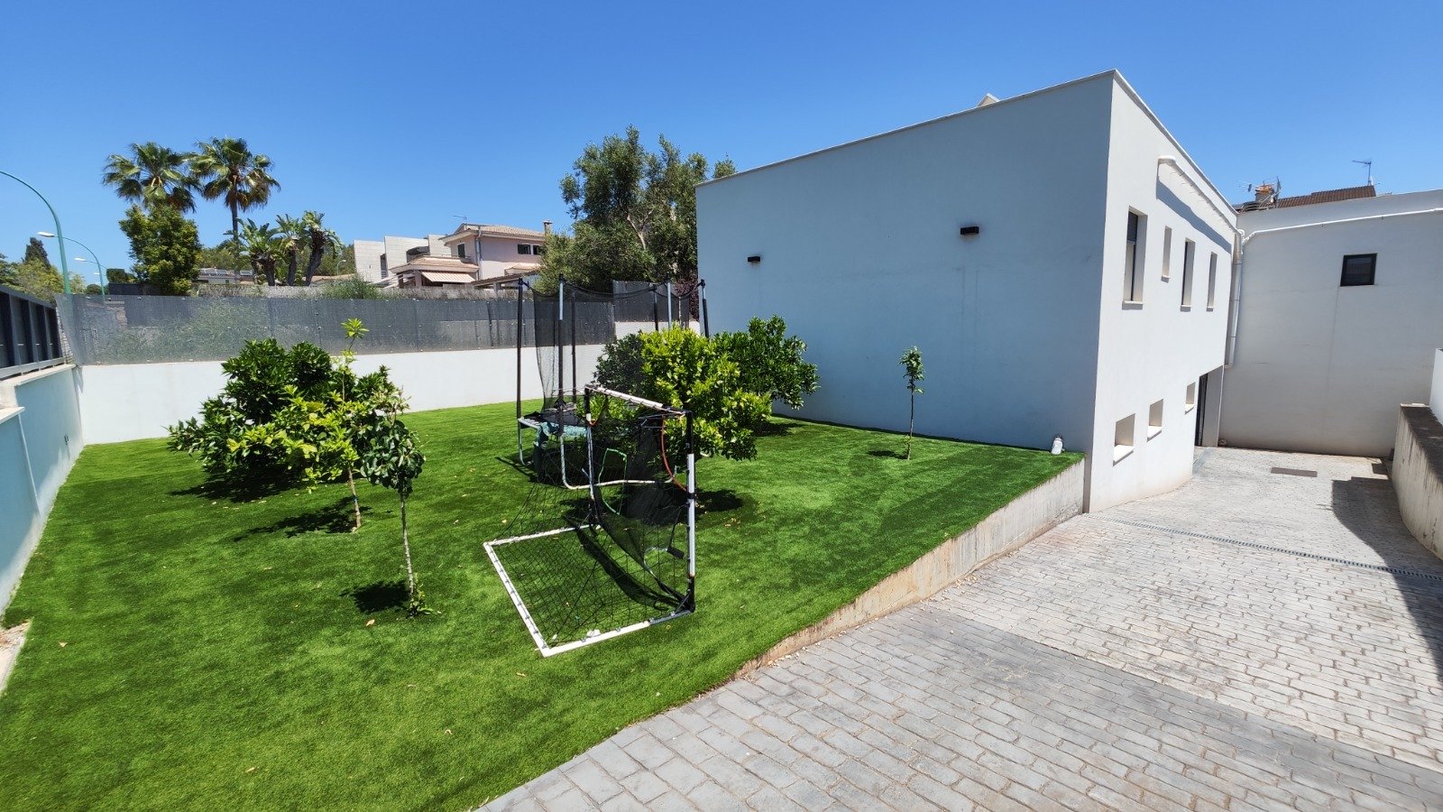 Modernes Einfamilienhaus mit innovativem Design und höchstem Wohnkomfort