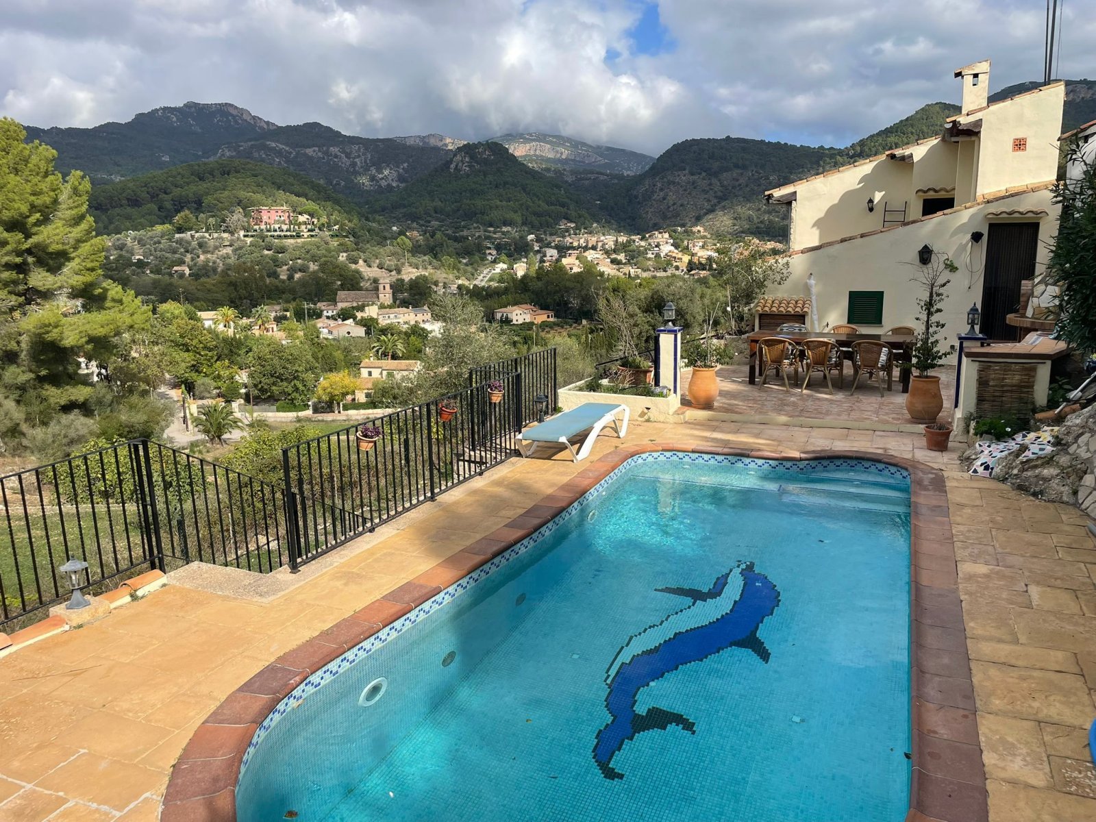 Romantisches Haus mit traumhafter Aussicht und Pool in Puigpunyent