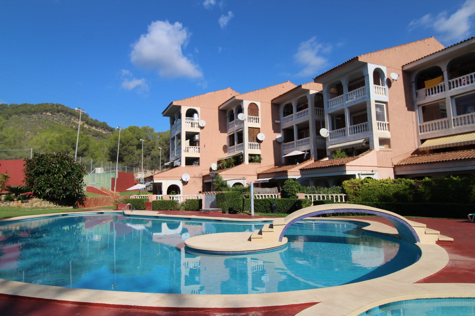 Elegantes Penthouse mit großzügigen Terrassen in Peguera
