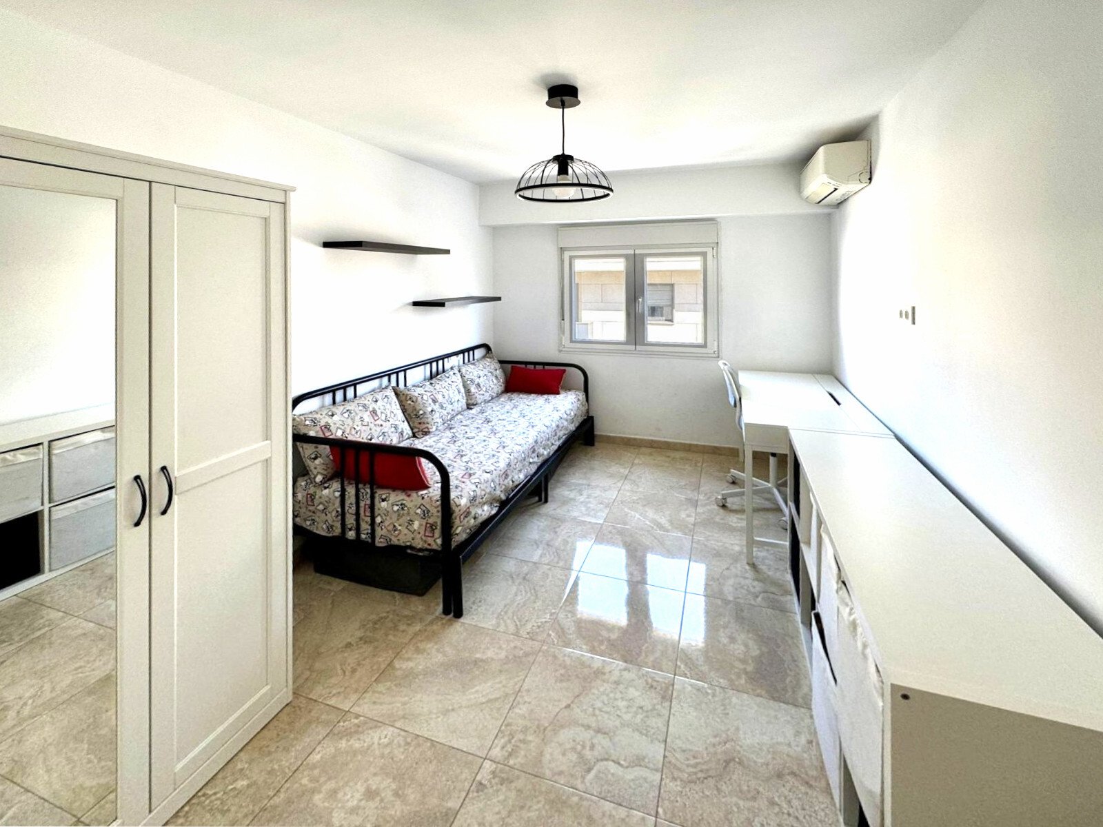 Möblierte, top renovierte 4-Schlafzimmer-Wohnung in Palma – Son Fortesa