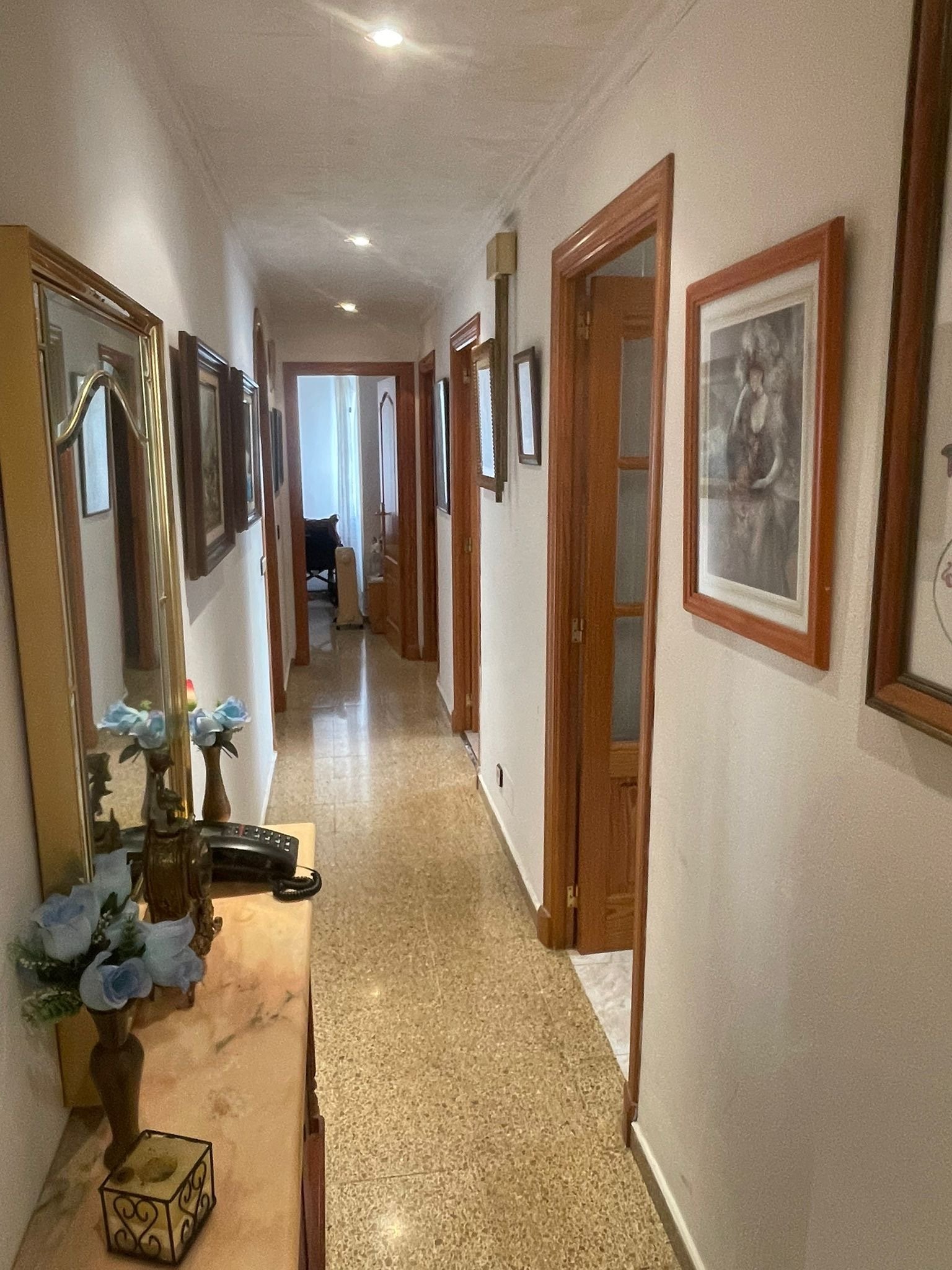 Großzügige Altbauwohnung im 3. Stock im Zentrum von Es Coll d’en Rabassa – wenige Gehminuten vom Strand entfernt