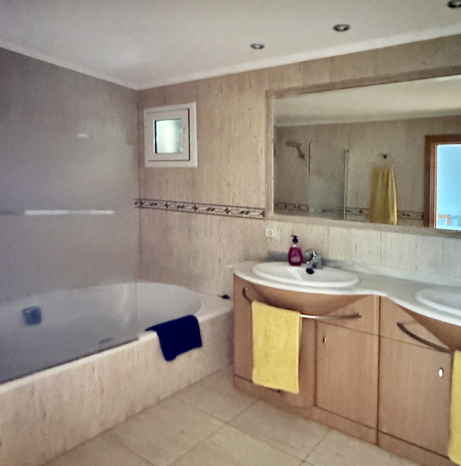 Doppelhaushälfte auf Mallorca in Sa Torre – Mit Meerblick, Pool & Ausbaupotenzial