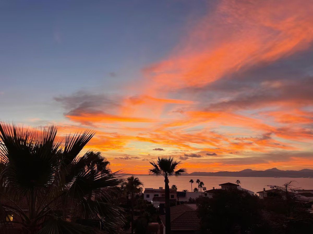 Exklusives Chalet auf Mallorca mit Meerblick, Pool & großzügigen Außenbereichen