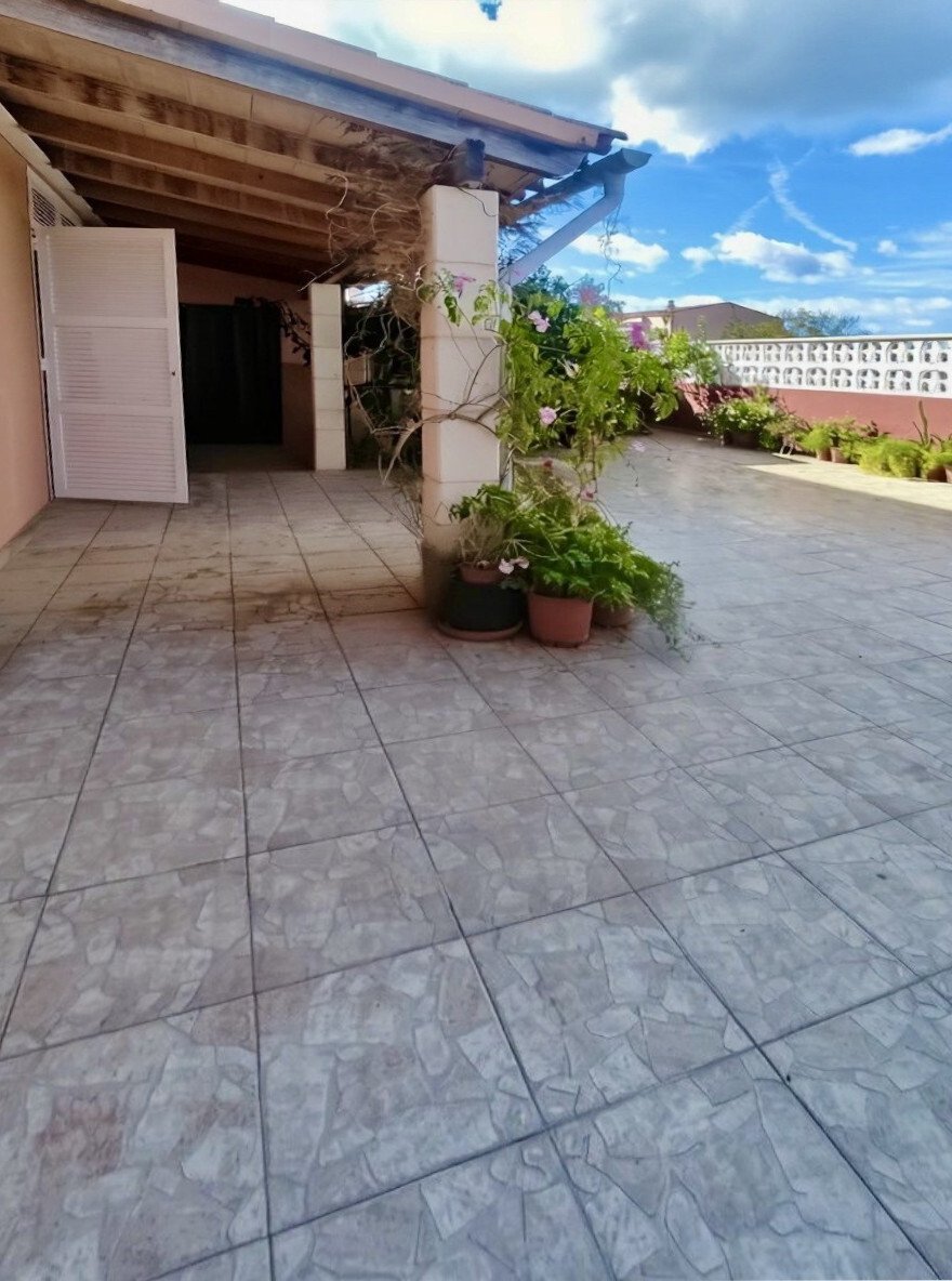 Erdgeschosswohnung mit Terrasse und privatem Garten auf Mallorca