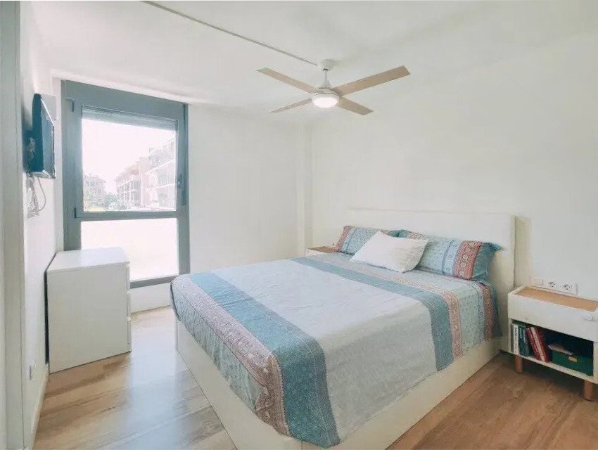 Modernes Wohnen mit mediterranem Flair – stilvolle Wohnung mit Balkon und Gemeinschaftspool