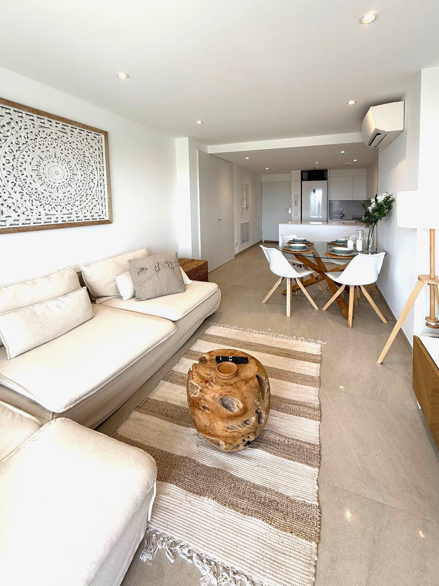 Modernes Wohnen mit mediterranem Flair – Stilvolle 2-Zimmer-Wohnung in exklusiver Anlage