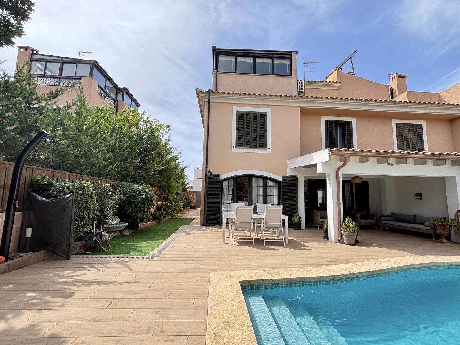 Mediterraner Wohntraum mit Wintergarten und Pool in Puig de Ros, Maioris