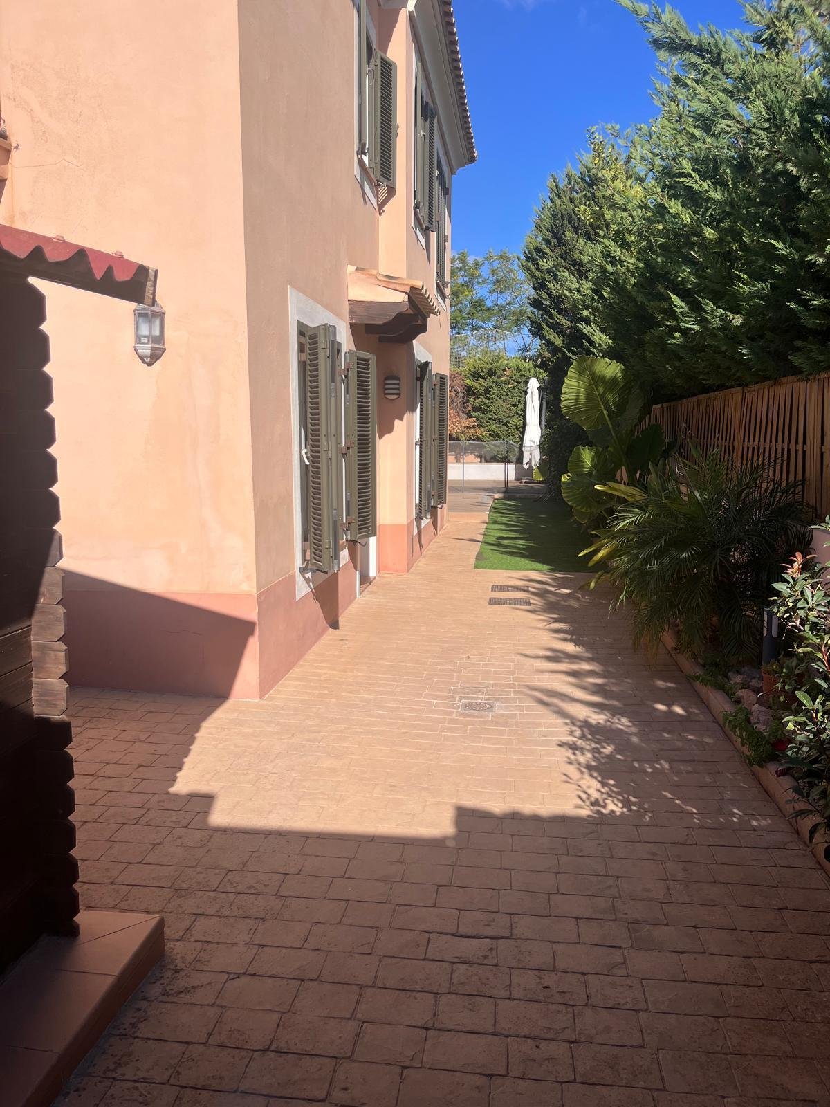 Mediterraner Wohntraum mit Wintergarten und Pool in Puig de Ros, Maioris