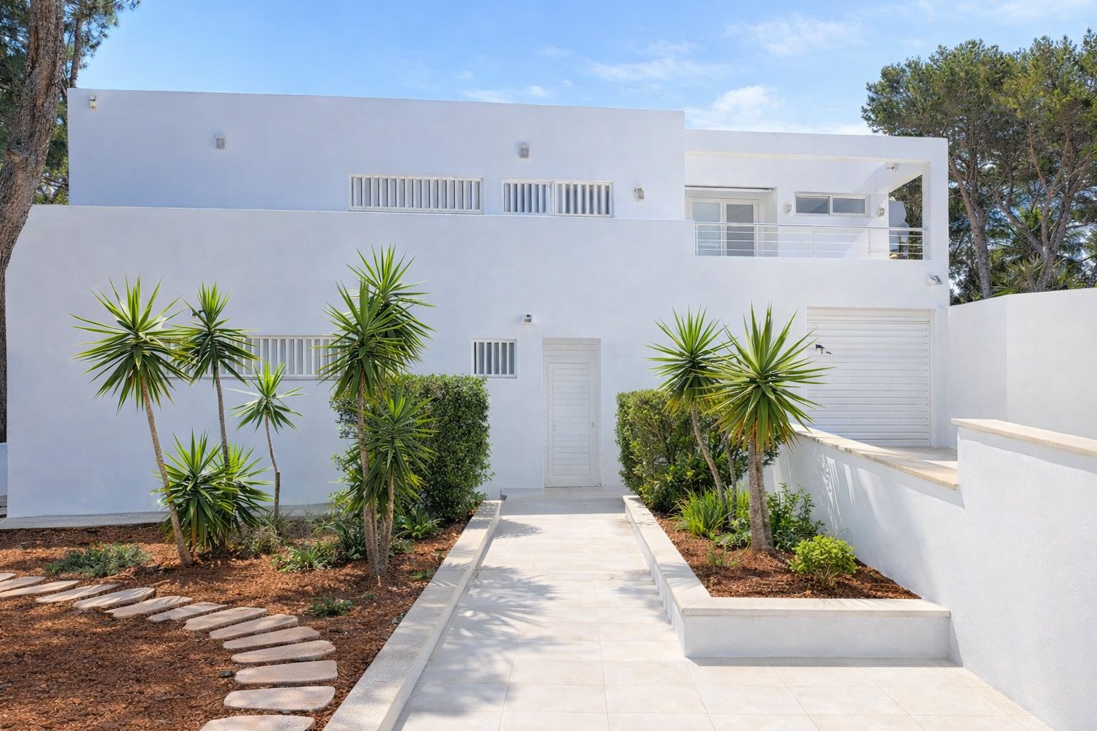 Exklusive First-Line-Villa mit unverbaubarem Meerblick und ETV