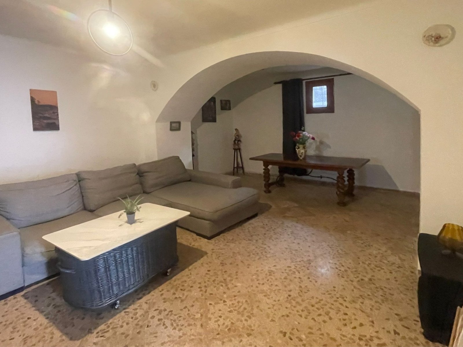 Historisches mallorquinisches Dorfhaus mit Garage, Terrasse und Ausbaupotenzial in Petra