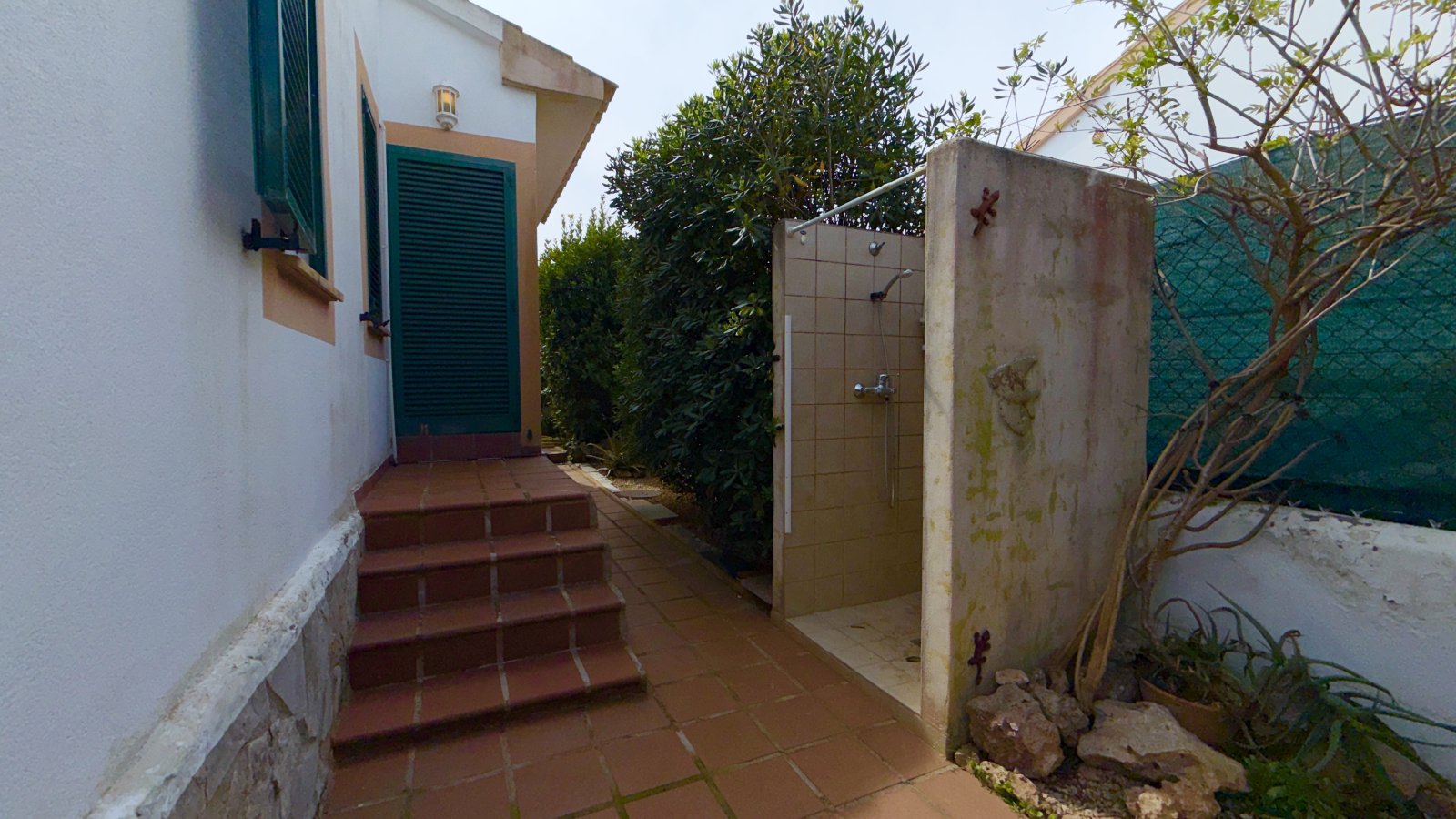 Stilvolles Einfamilienhaus mit Dachterrasse und Meerblick in ruhiger Lage von Cala Murada
