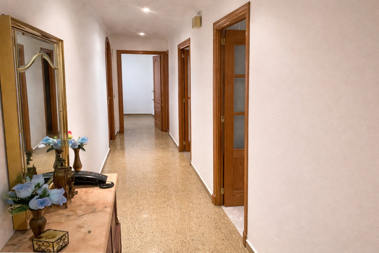 Großzügige Altbauwohnung im 3. Stock im Zentrum von Es Coll d’en Rabassa – wenige Gehminuten vom Strand entfernt