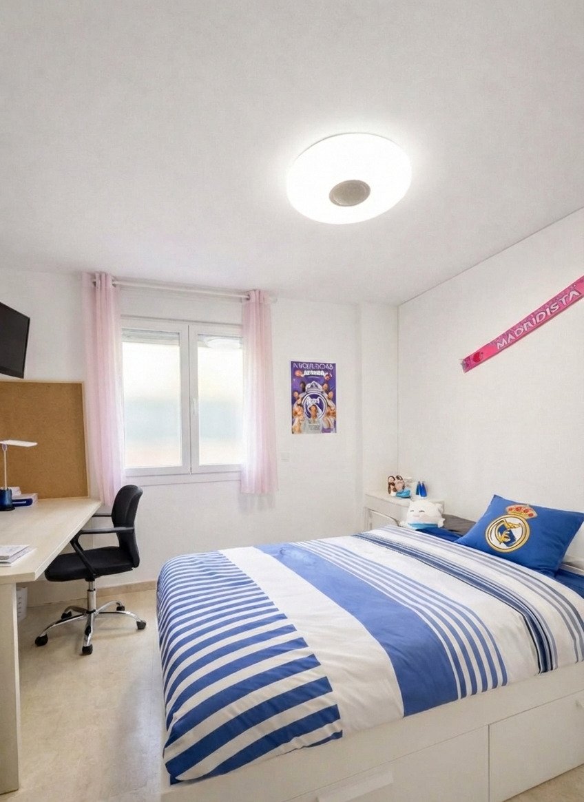 Lichtdurchflutetes Penthouse mit moderner Eleganz und Weitblick über die Stadt