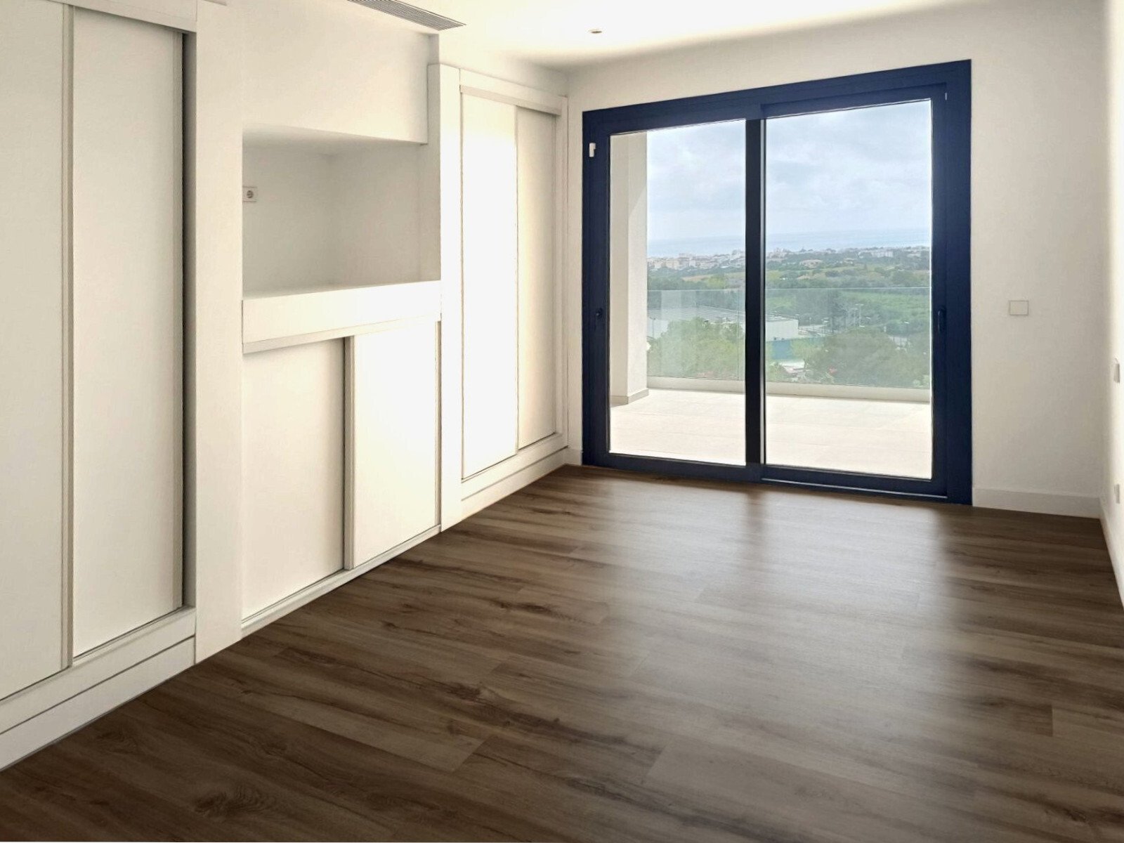 Exklusives Neubau-Chalet in Son Servera mit spektakulärem Meerblick und Infinity-Pool