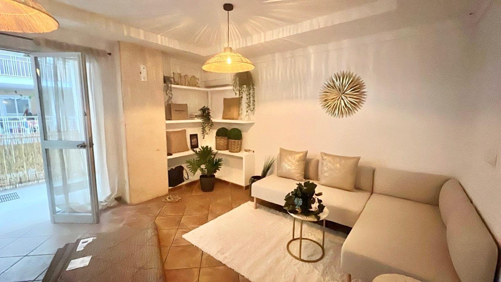 Modernisierte Wohnung mit  3 Schlafzimmer in unmittelbarer Strandnähe