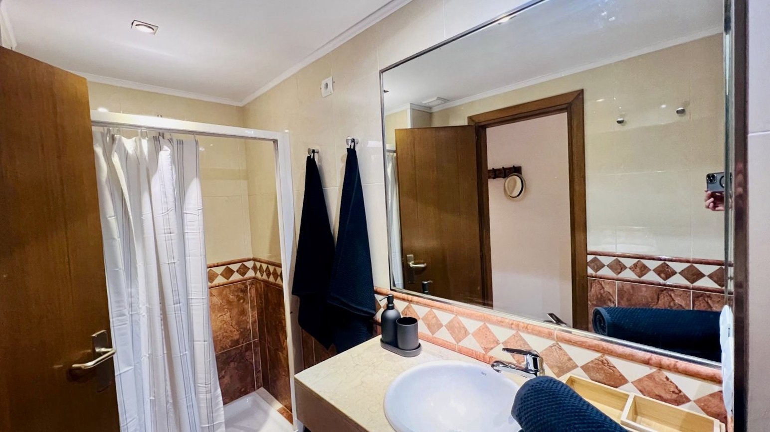 Modernisierte Wohnung mit  3 Schlafzimmer in unmittelbarer Strandnähe