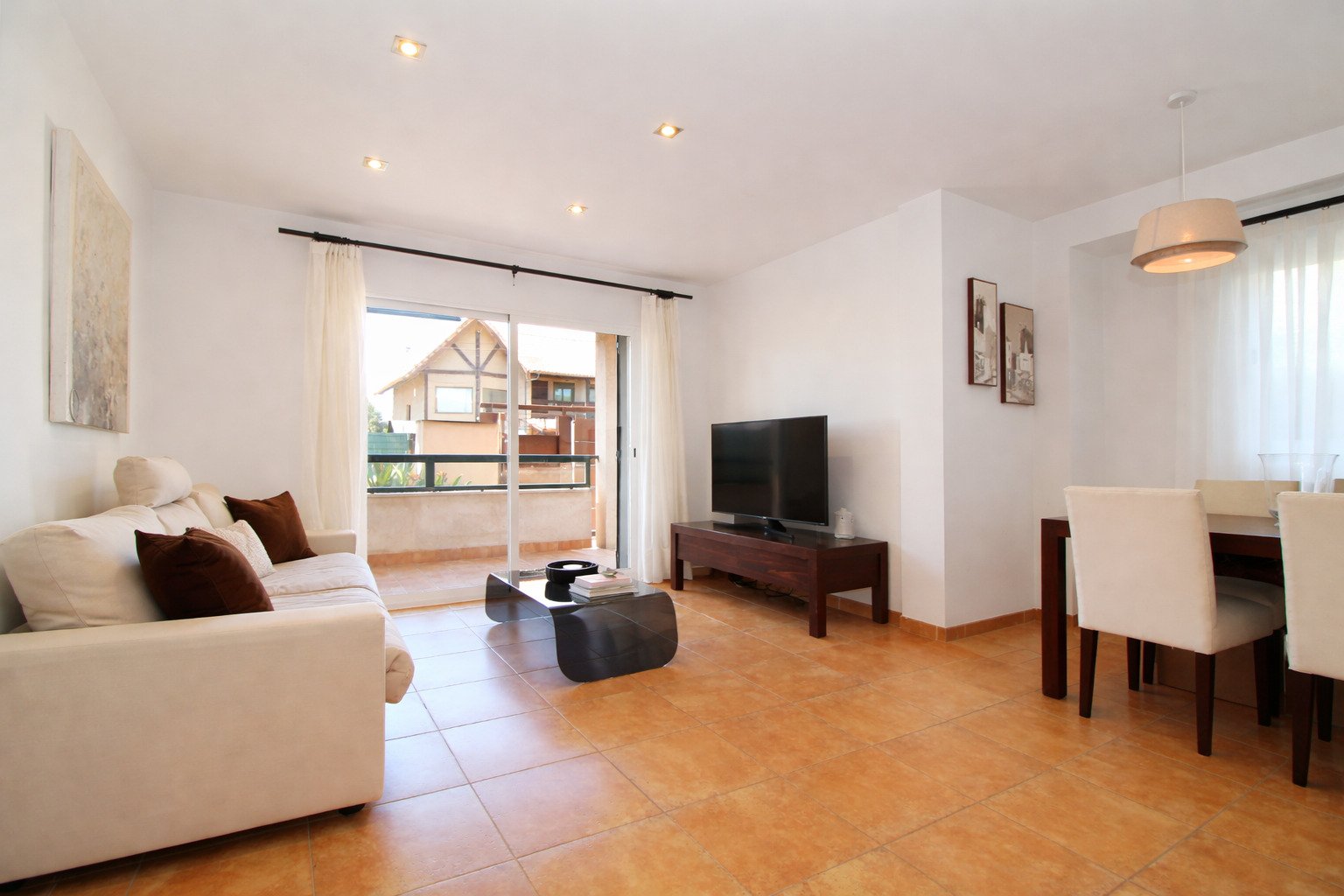 Exklusiv nur bei uns: Chalet mit Meerblick, Dachterrasse und Pool – Stilvolle Eleganz auf zwei Ebenen 