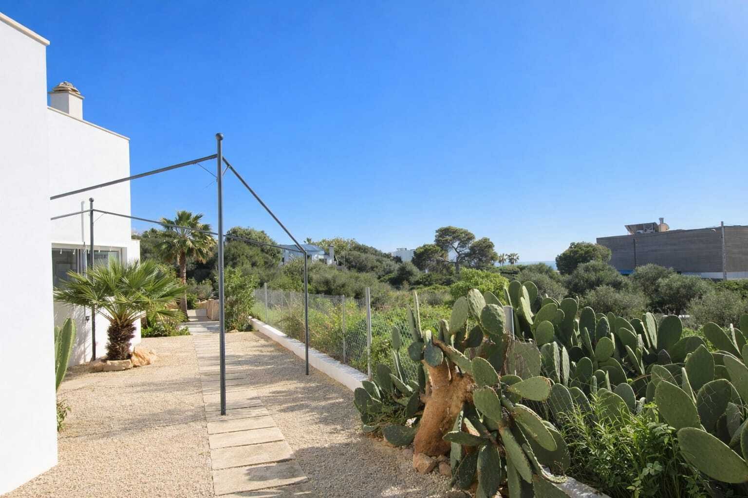 Exklusiv nur bei uns: Bungalow mit Meerblick, Salzwasserpool und Panorama-Dachterrasse