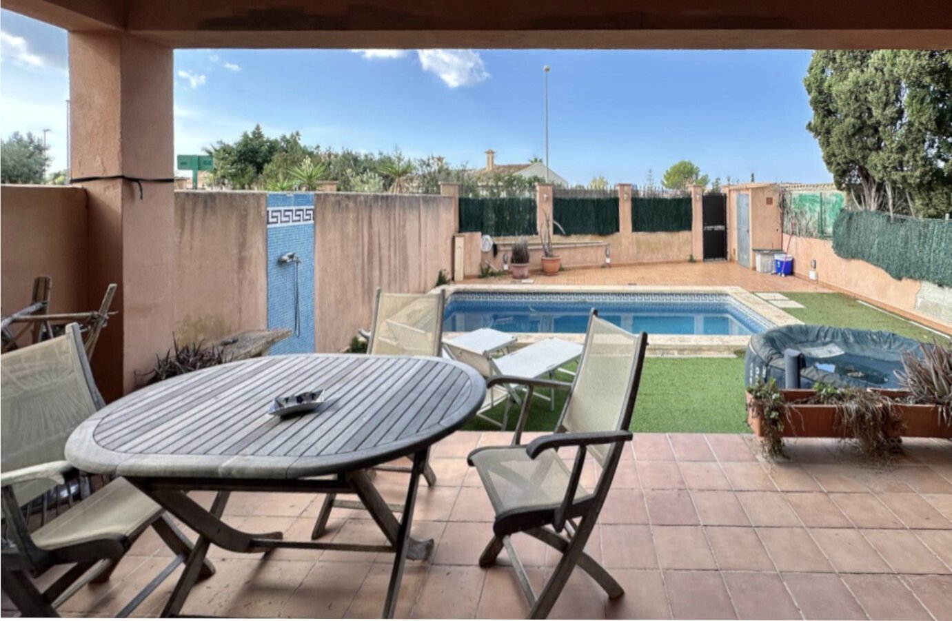 Doppelhaushälfte mit Pool und Meerblick in Sa Torre