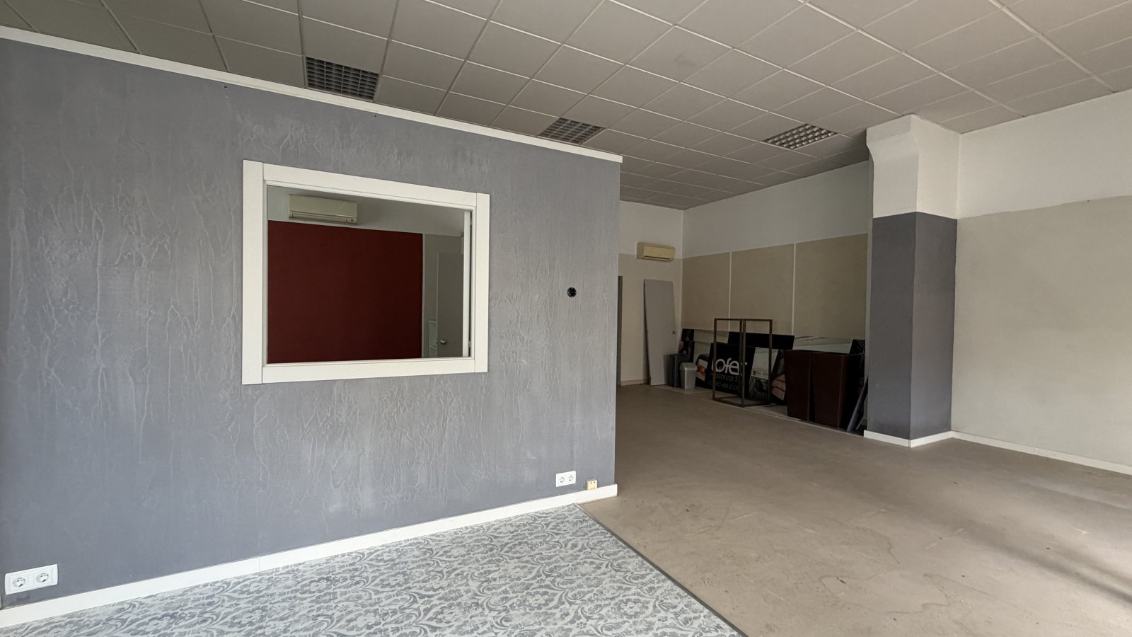 Attraktive Gewerbefläche mit großer Schaufensterfront in zentraler Lage von Manacor