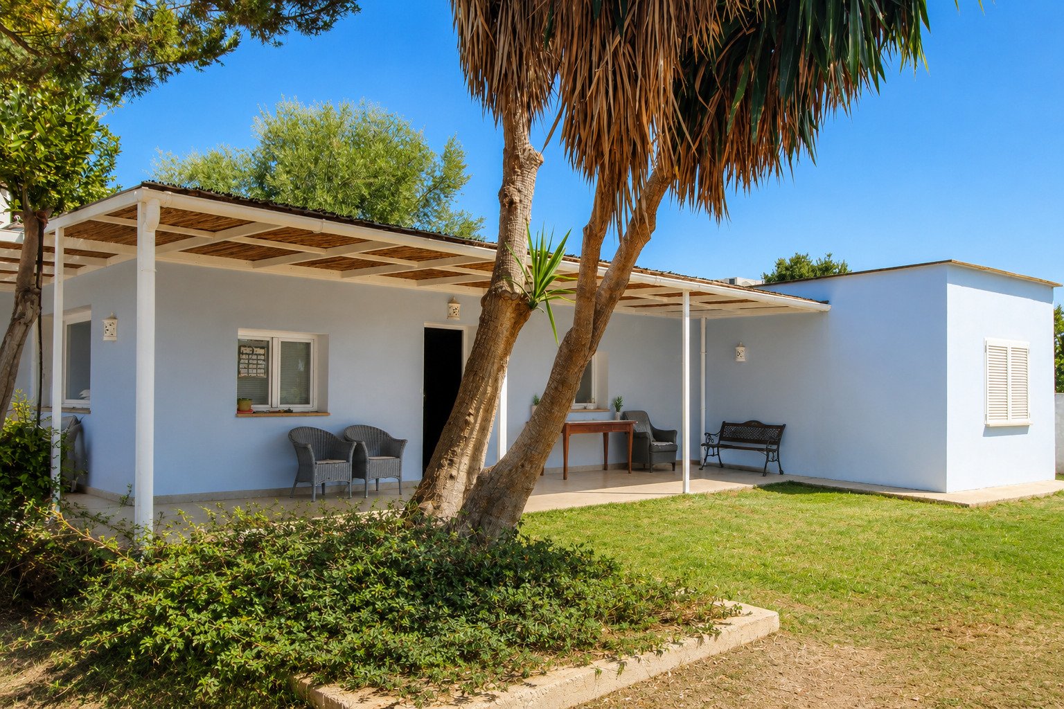 Finca-Anwesen mit ETV Lizenz, weitläufigem Grundstück und drei Wohneinheiten
