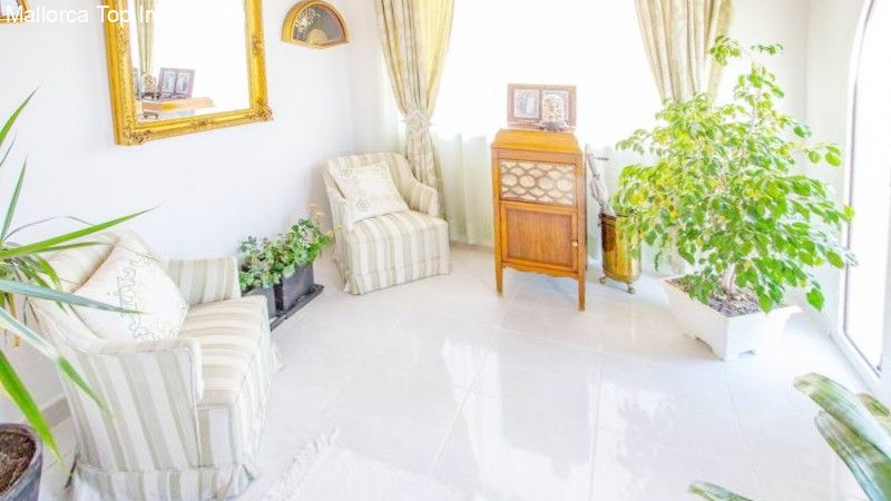 Chalet mit unglaublichem Meerblick auf Port Adriano
