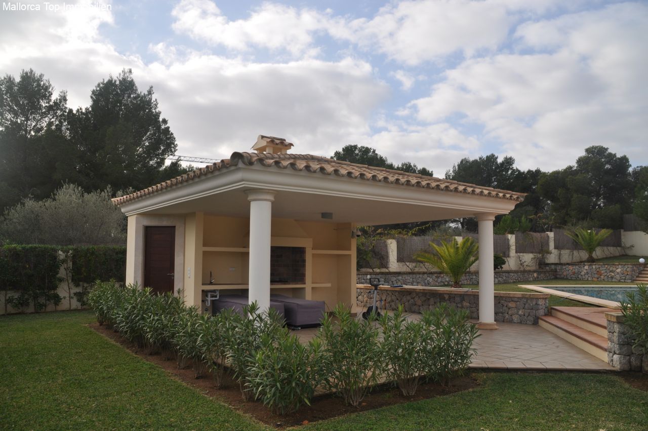 Exklusive Villa in ruhger Wohnlage