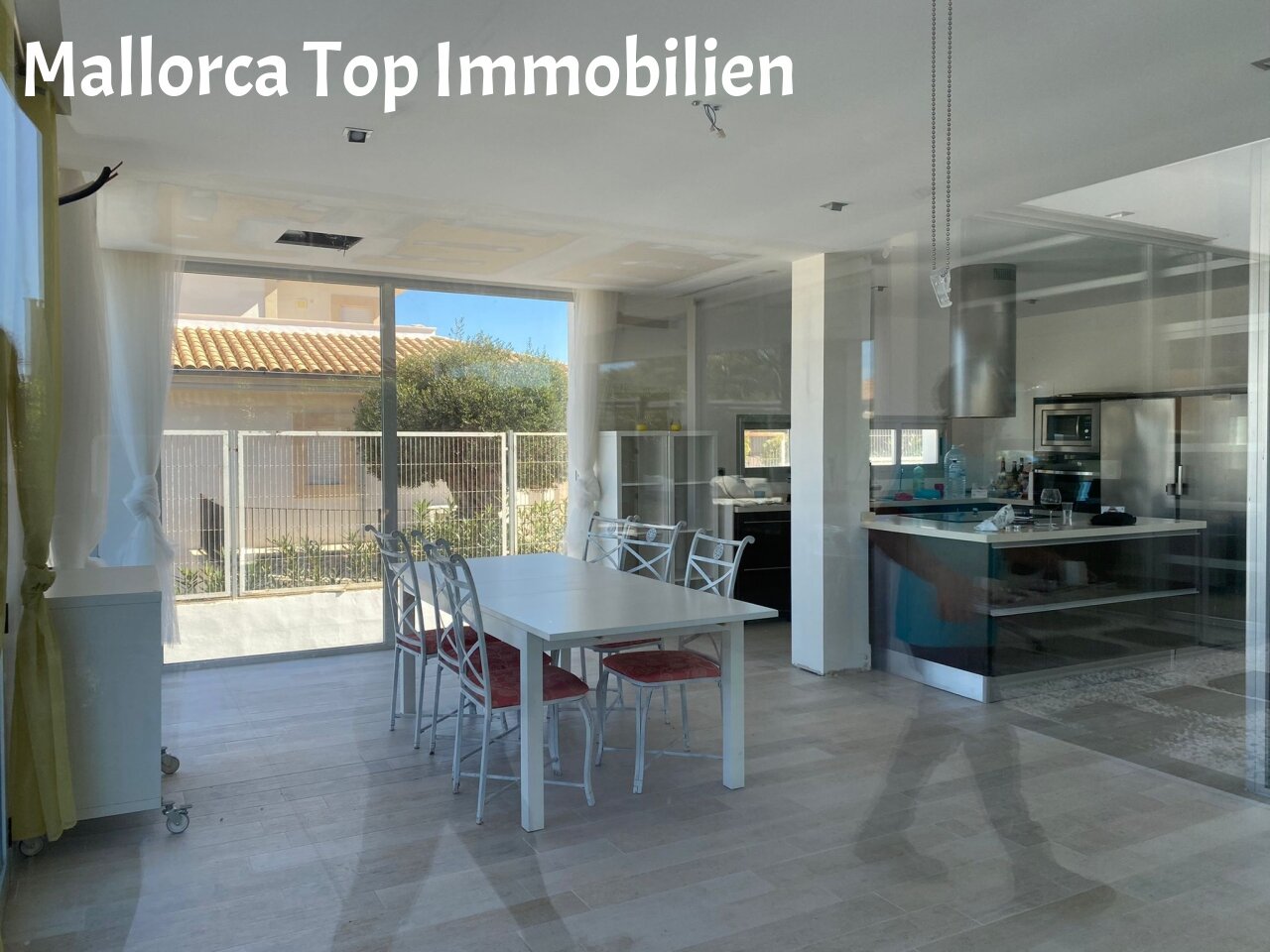 Renovierte, stilvolle Villa mit Pool und Vermieterlizenz