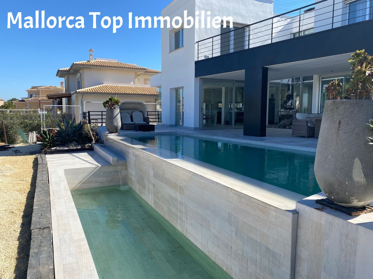 Renovierte, stilvolle Villa mit Pool und Vermieterlizenz