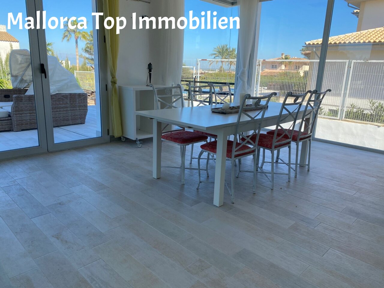 Renovierte, stilvolle Villa mit Pool und Vermieterlizenz