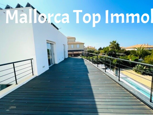 Villa mit Meerblick und permanenter Vermieterlizenz 