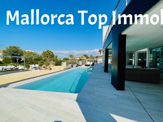 Villa mit Meerblick und permanenter Vermieterlizenz 