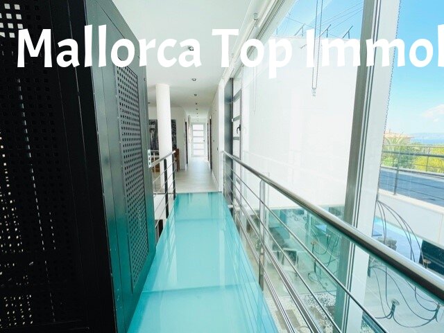 Villa mit Meerblick und permanenter Vermieterlizenz 